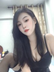 大胸妹子露露