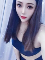 高颜值逼紧小妹
