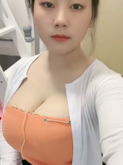 性感兼职大奶妹子