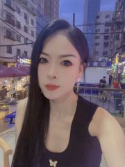 肥臀连衣裙女神