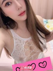 风骚制服年轻小妞