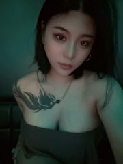 风骚短发御姐