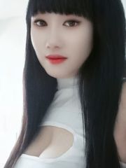 多情开朗少妇