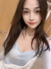 甜美粉嫩大灯小天使