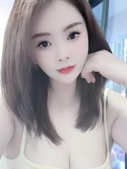 反差小烧女水多逼紧