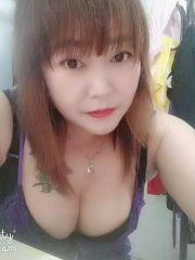 泄火大奶少妇