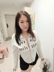 体验大奶小妹