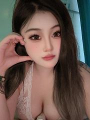 迷人小妖精前凸后翘