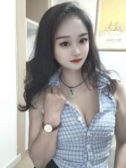 颜值高服务好兰兰