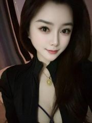 过年不回家服务型少妇