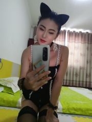 性感肥臀丰满美女