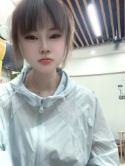 汉口制服小甜甜